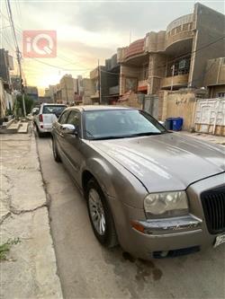 کرایسلەر 300